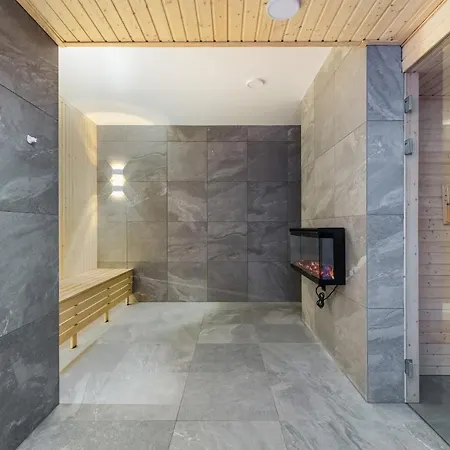 Apartment Port With Swimming Pool, & Gym By Renters