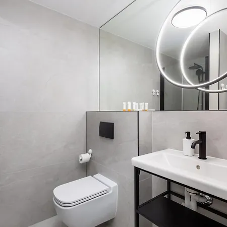 Apartment Port With Swimming Pool, & Gym By Renters Kolobrzeg