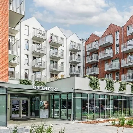 Port With Swimming Pool, & Gym By Renters Apartment