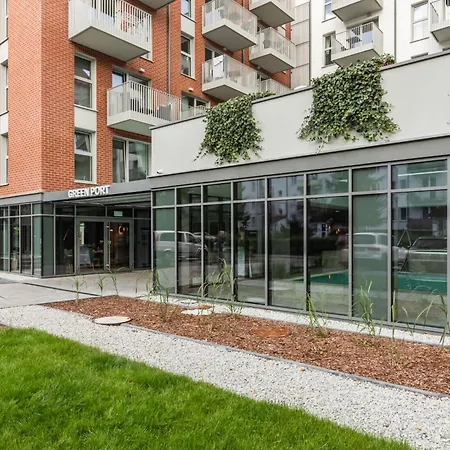 Apartment Port With Swimming Pool, & Gym By Renters *